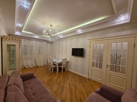 3-комн. новостройка - м. Насими - 110 м²