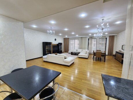 Elan №6137163 - Bakı, Nəsimi r., 4 otaqlı, 220 m², 9/33 mərtəbə
