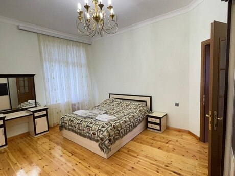 4 otaqlı yeni tikili - Quba - 600 m²