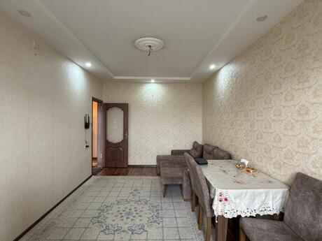 4 otaqlı köhnə tikili - Bakıxanov q. - 98 m²