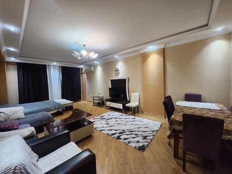 Kirayə 4 otaqlı mənzil, 200 m², Şah İsmayıl Xətai: 200 ₼/ay 3