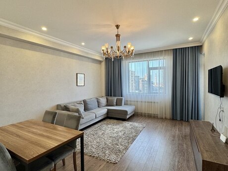 2 otaqlı yeni tikili - 8 Noyabr m. - 70 m²