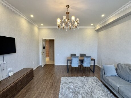 2 otaqlı yeni tikili - 8 Noyabr m. - 70 m²