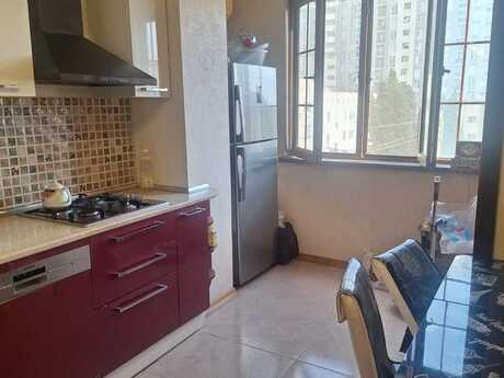 4 otaqlı köhnə tikili - Badamdar q. - 95 m²
