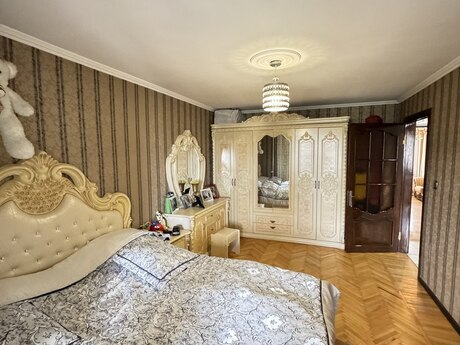 3 otaqlı köhnə tikili - Elmlər Akademiyası m. - 65 m²