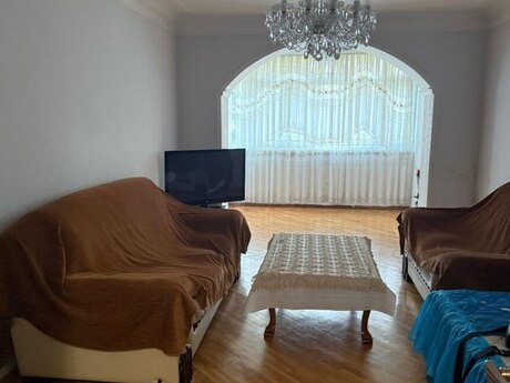 3 otaqlı köhnə tikili - Neftçilər m. - 70 m²