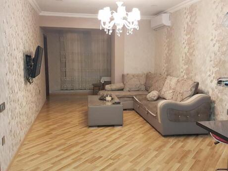 Elan №6137271 - Bakı, Gənclik m., 4 otaqlı, 103 m², 2/9 mərtəbə