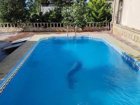 4 otaqlı həyət evi/bağ evi - Novxanı q. - 150 m²