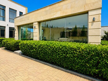5 otaqlı həyət evi/bağ evi - Mərdəkan q. - 220 m²
