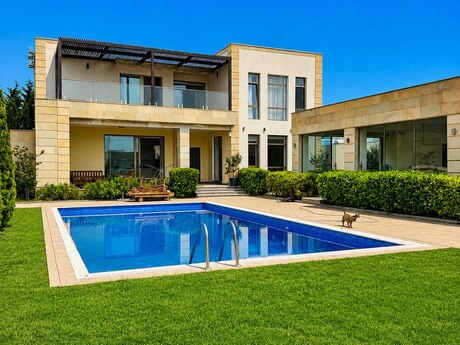 5 otaqlı həyət evi/bağ evi - Mərdəkan q. - 220 m²