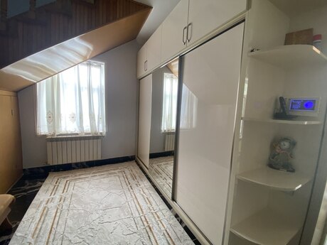 5 otaqlı həyət evi/bağ evi - NZS q. - 210 m²