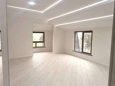 3 otaqlı yeni tikili - Bakıxanov q. - 75 m²