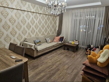3 otaqlı köhnə tikili - Qara Qarayev m. - 90 m²