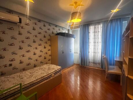 3 otaqlı yeni tikili - 8 Noyabr m. - 120 m²