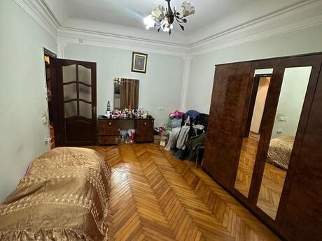 4 otaqlı köhnə tikili - Xalqlar Dostluğu m. - 80 m²