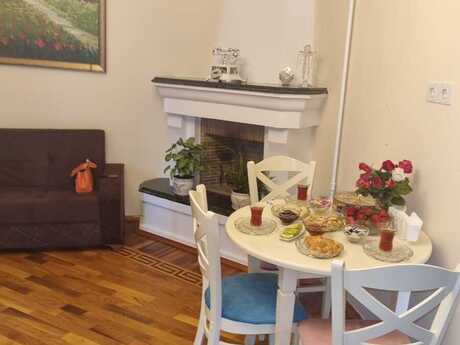 5 otaqlı köhnə tikili - Sahil m. - 155 m²
