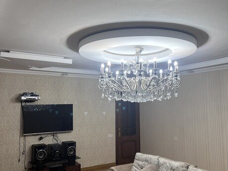 5 otaqlı köhnə tikili - Bakıxanov q. - 113 m²