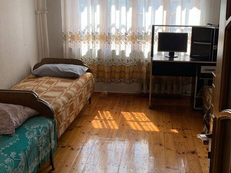 3 otaqlı köhnə tikili - Qaraçuxur q. - 75 m²