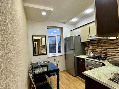 3 otaqlı köhnə tikili - Qara Qarayev m. - 90 m²