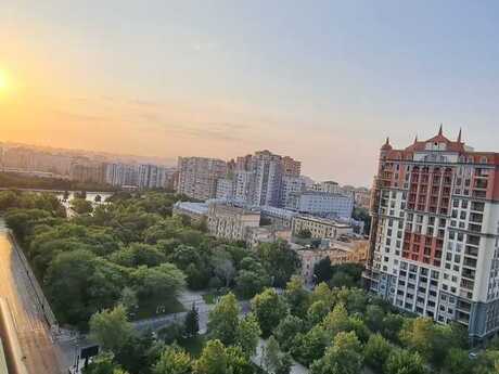 Elan №6137483 - Bakı, Nəsimi r., 4 otaqlı, 140 m², 13/18 mərtəbə