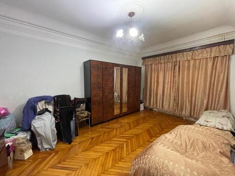 3 otaqlı köhnə tikili - Xalqlar Dostluğu m. - 90 m²