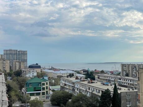 2 otaqlı köhnə tikili - Həzi Aslanov m. - 42 m²