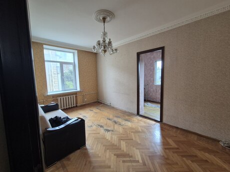 2 otaqlı köhnə tikili - Yasamal q. - 65 m²
