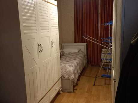 3 otaqlı köhnə tikili - Memar Əcəmi m. - 60 m²
