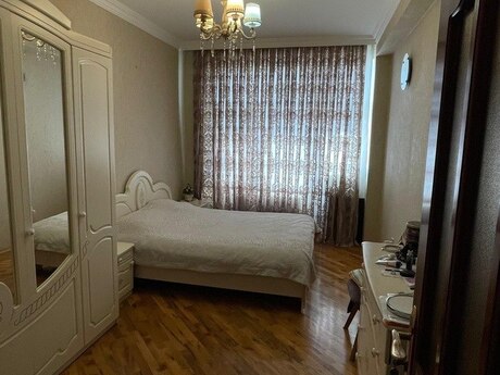 3 otaqlı yeni tikili - İnşaatçılar m. - 116 m²
