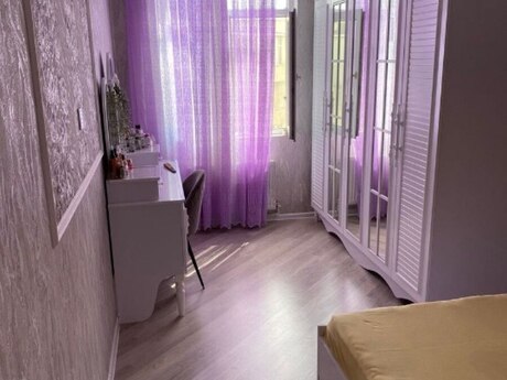 3 otaqlı köhnə tikili - Memar Əcəmi m. - 70 m²