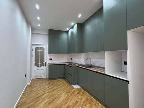 3 otaqlı yeni tikili - Həzi Aslanov m. - 148 m²