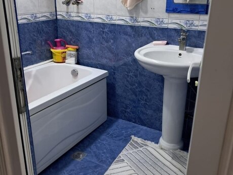 3 otaqlı köhnə tikili - Xırdalan - 75 m²