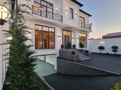 7 otaqlı həyət evi/bağ evi - Badamdar q. - 450 m²