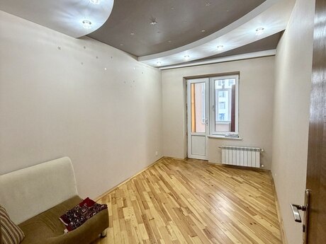 3 otaqlı köhnə tikili - Qara Qarayev m. - 75 m²