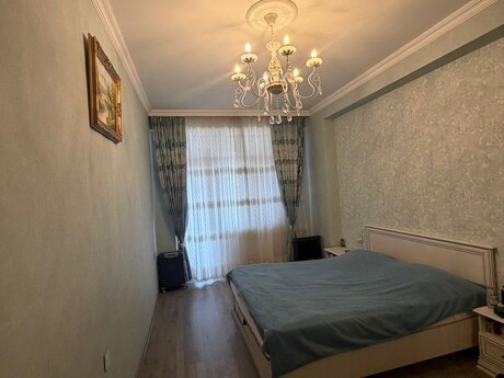 2 otaqlı yeni tikili - İnşaatçılar m. - 65 m²