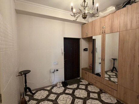 2 otaqlı yeni tikili - İnşaatçılar m. - 65 m²
