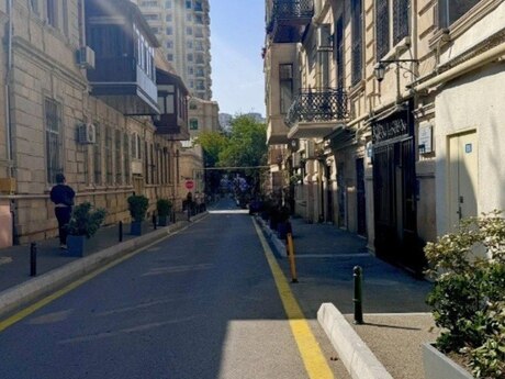 Elan №6137633 - Bakı, Sahil m., 2 otaqlı, 60 m², 1/2 mərtəbə