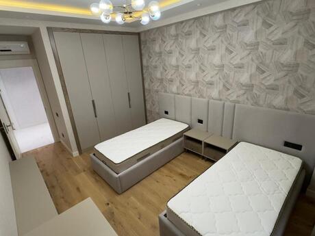 3 otaqlı yeni tikili - Ağ şəhər q. - 115 m²