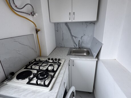 2 otaqlı köhnə tikili - Bakıxanov q. - 38 m²