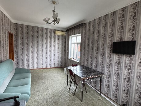 2 otaqlı köhnə tikili - Bakıxanov q. - 38 m²