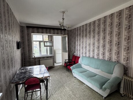 2 otaqlı köhnə tikili - Bakıxanov q. - 38 m²