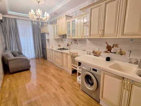 2 otaqlı yeni tikili - Şah İsmayıl Xətai m. - 107 m²