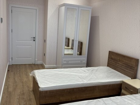 3 otaqlı yeni tikili - Bakıxanov q. - 85 m²