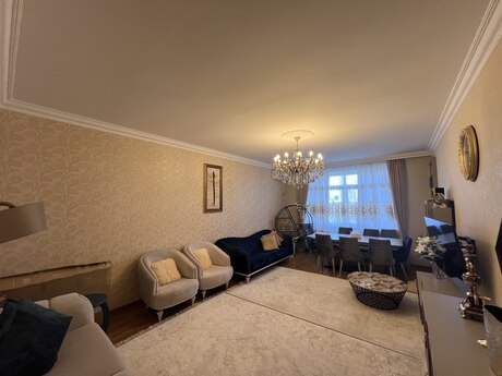 4 otaqlı yeni tikili - Elmlər Akademiyası m. - 180 m²