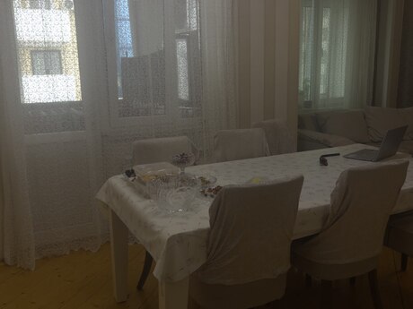 4 otaqlı yeni tikili - Bakıxanov q. - 129 m²