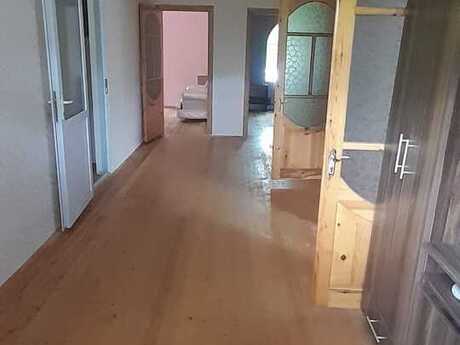 5 otaqlı həyət evi/bağ evi - Qəbələ - 132 m²