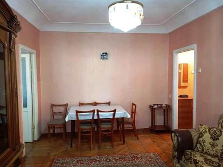 2 otaqlı köhnə tikili - Neftçilər m. - 45 m²