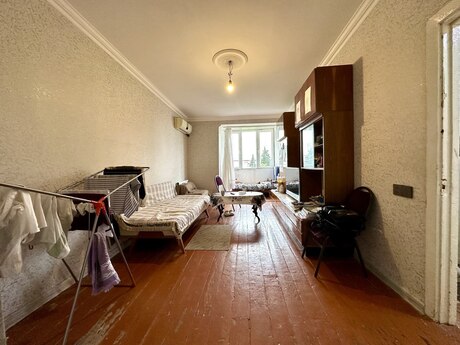 2 otaqlı köhnə tikili - Qara Qarayev m. - 50 m²