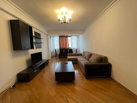 Elan №6137916 - Bakı, Sahil m., 3 otaqlı, 100 m², 8/10 mərtəbə