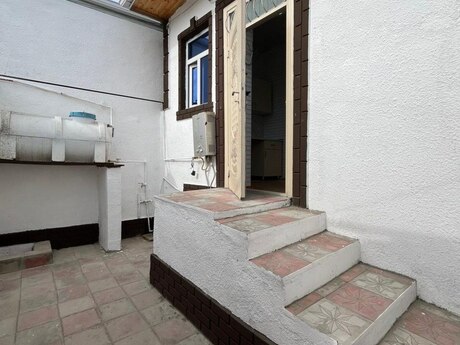 2 otaqlı həyət evi/bağ evi - Binə q. - 50 m²